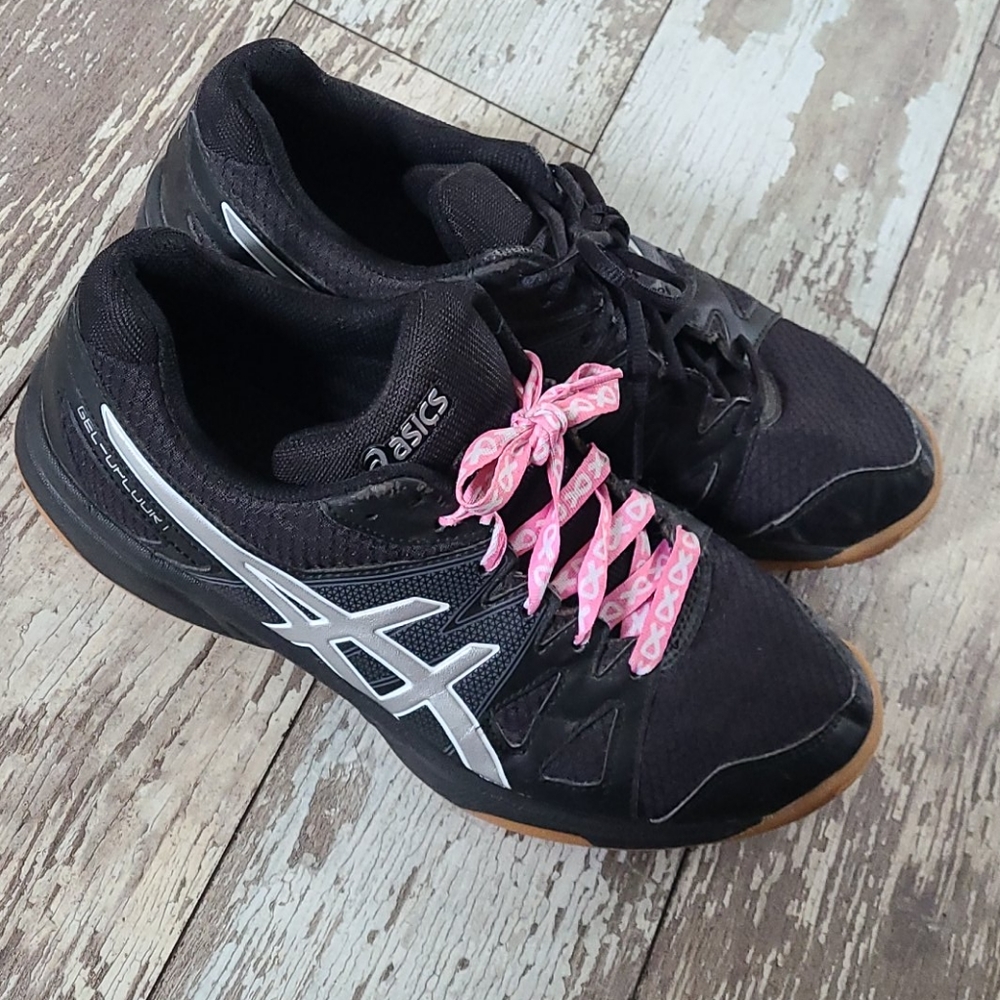 Womens volleyball shoes 8.5